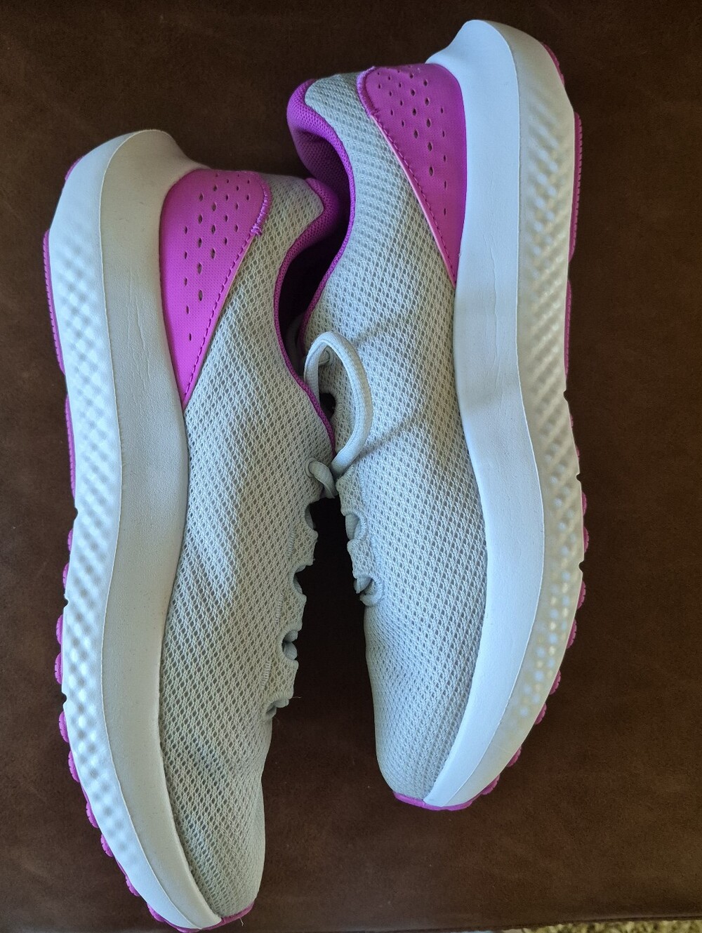 Under Armour Womens Charged Surge 4 Running Shoes Lightweight Breathable Cushion - Picture 5 of 11